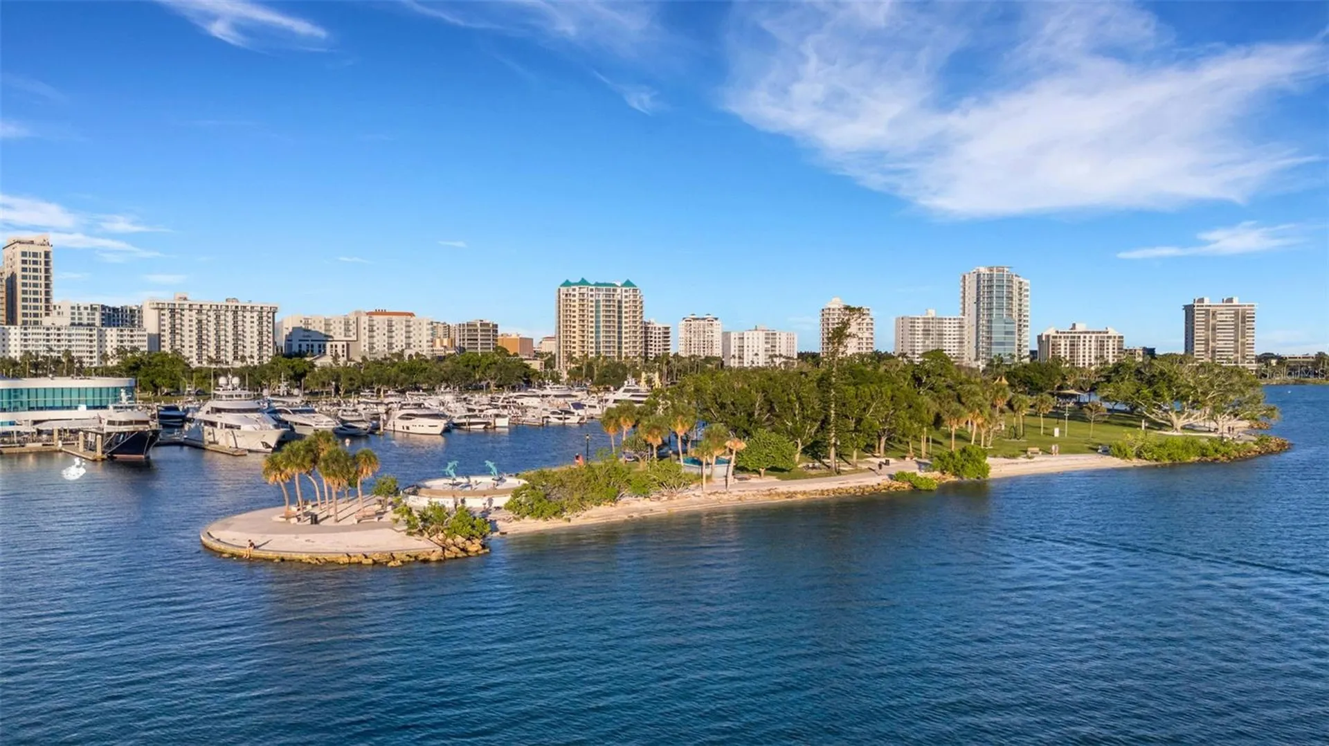 464 Golden Gate Point Sarasota FL 34236