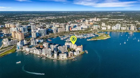 464 Golden Gate Point Sarasota FL 34236