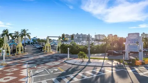 464 Golden Gate Point Sarasota FL 34236