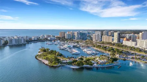 464 Golden Gate Point Sarasota FL 34236