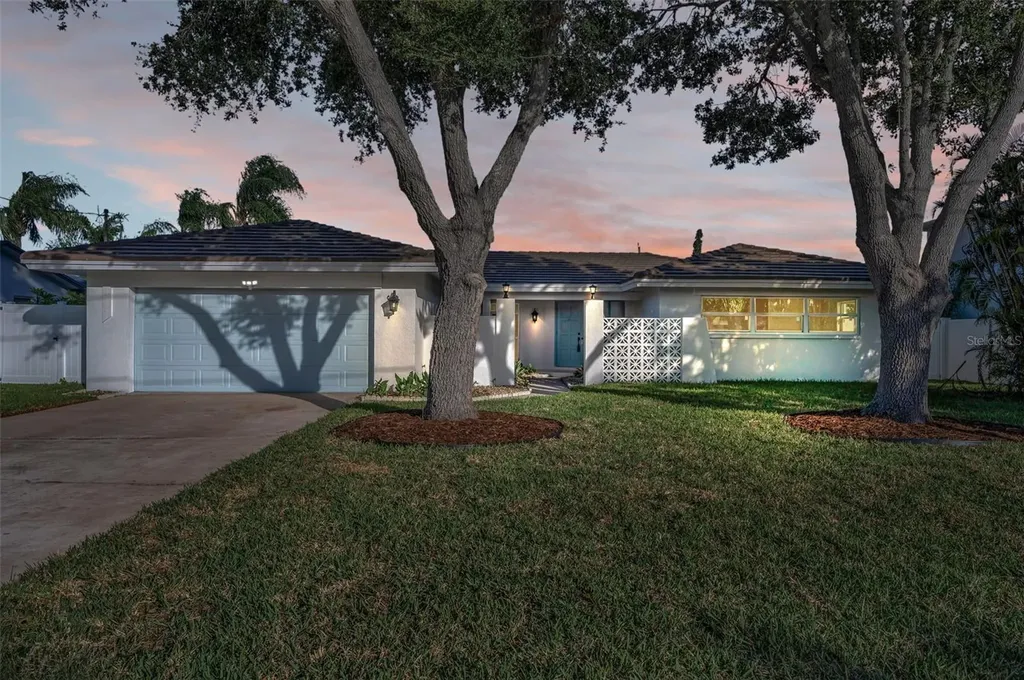 1695 Clearwater Harbor Drive Largo FL 33770