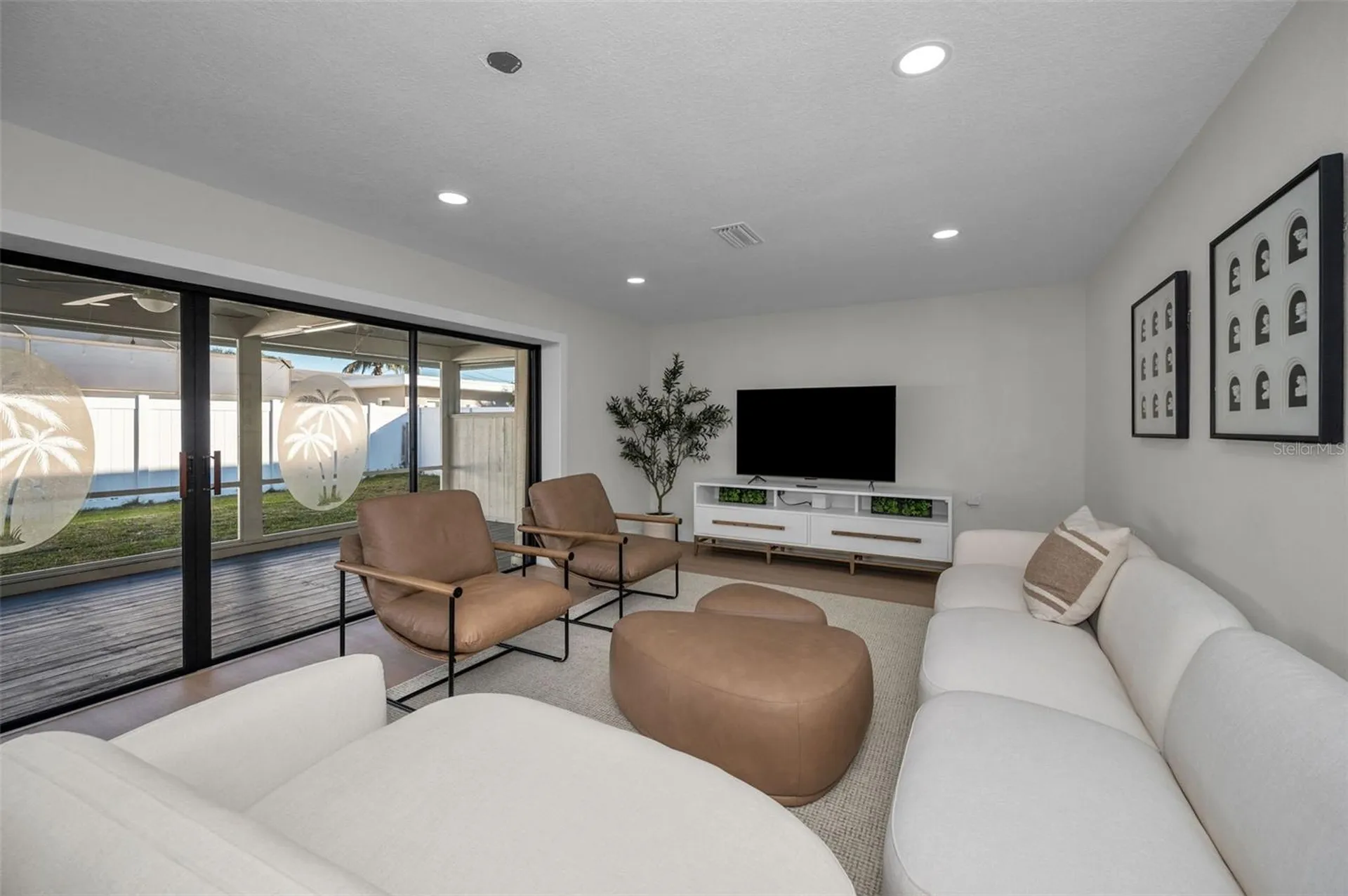 1695 Clearwater Harbor Drive Largo FL 33770