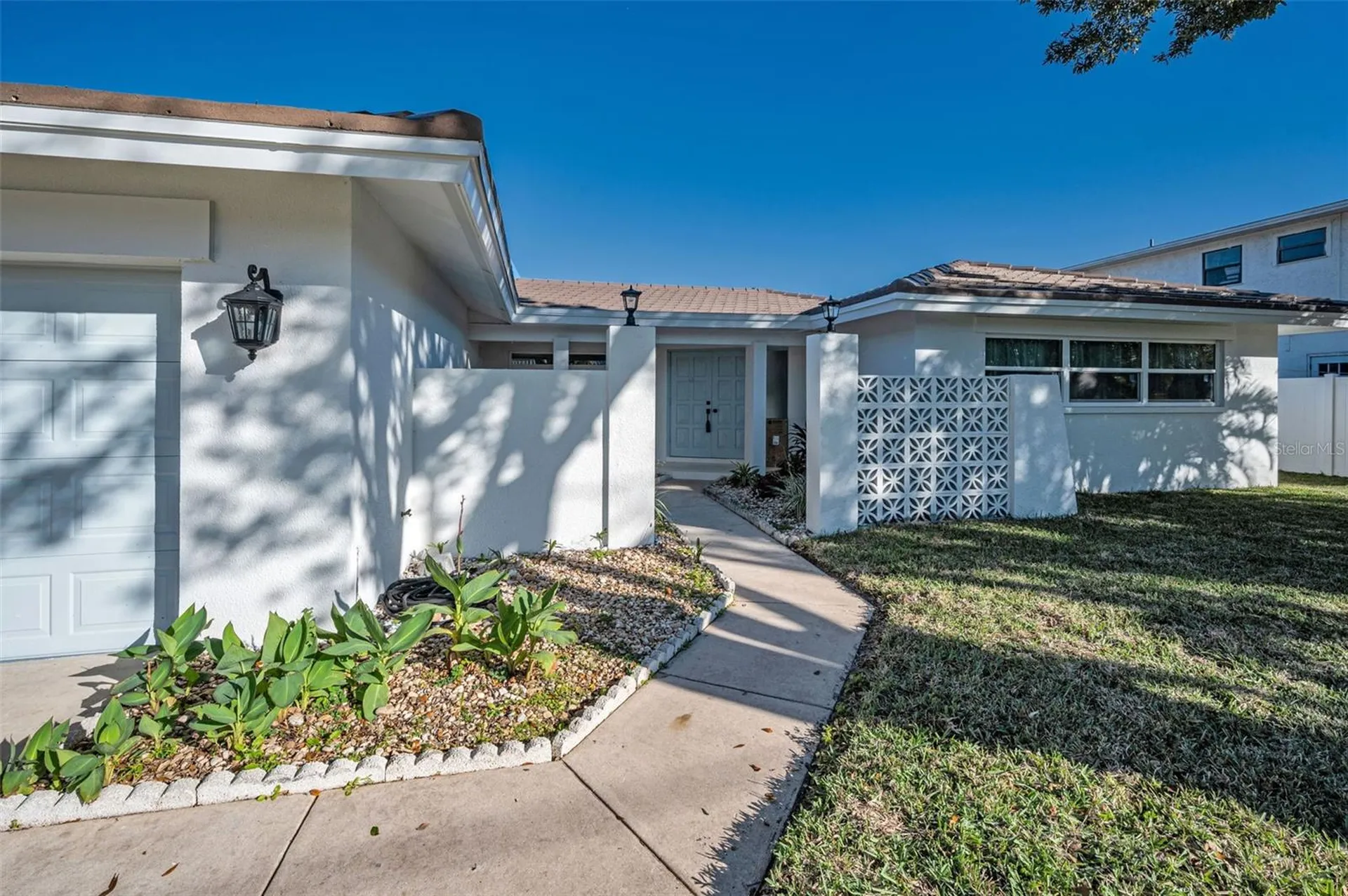 1695 Clearwater Harbor Drive Largo FL 33770