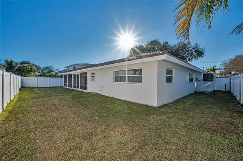 1695 Clearwater Harbor Drive Largo FL 33770
