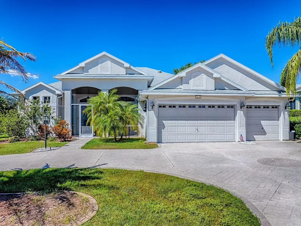 5656 Bounty Circle Tavares FL 32778