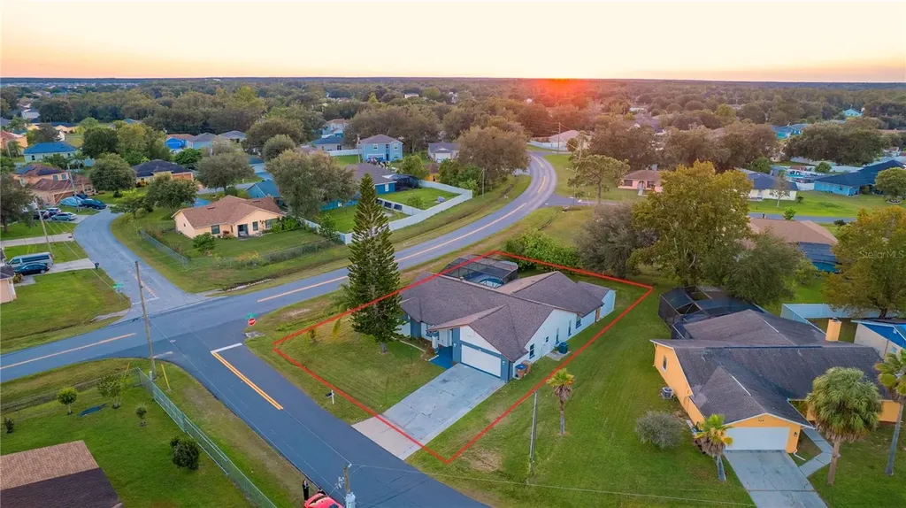 702 Del Rio Way Kissimmee FL 34758