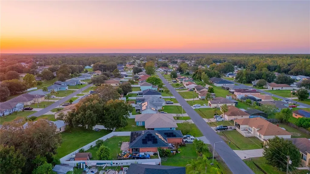 702 Del Rio Way Kissimmee FL 34758