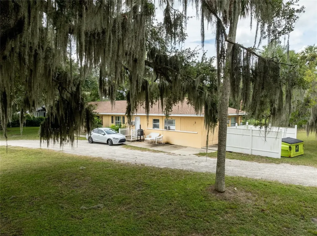 124 S Charles Richard Beall Boulevard Debary FL 32713