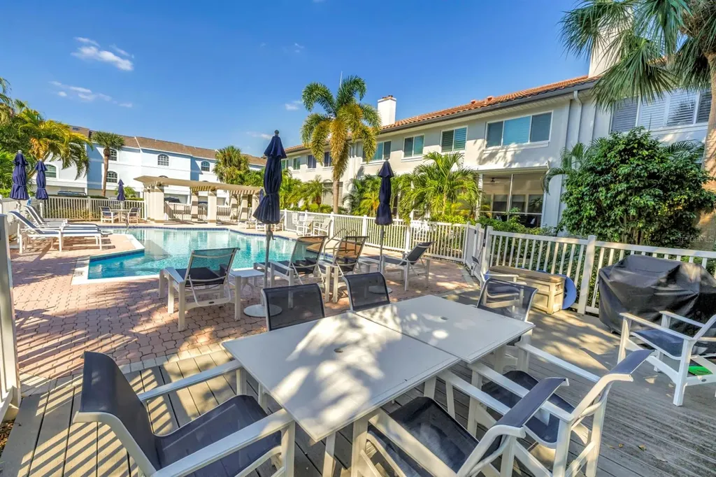 903 Pinellas Bayway S Tierra Verde FL 33715