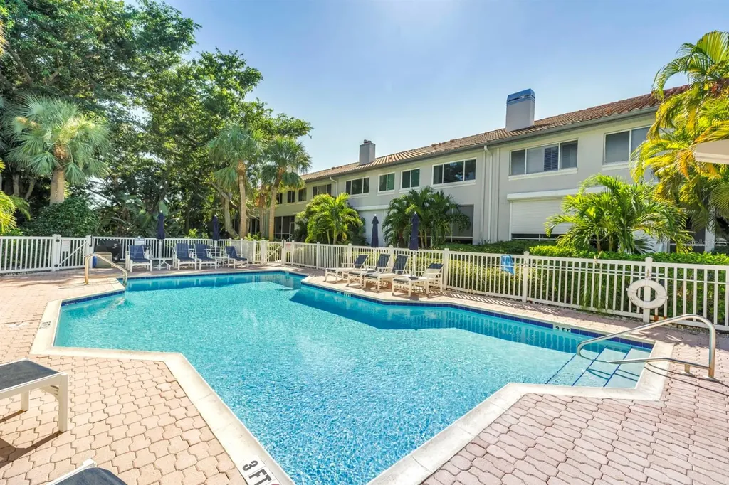 903 Pinellas Bayway S Tierra Verde FL 33715