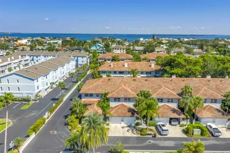 903 Pinellas Bayway S Tierra Verde FL 33715