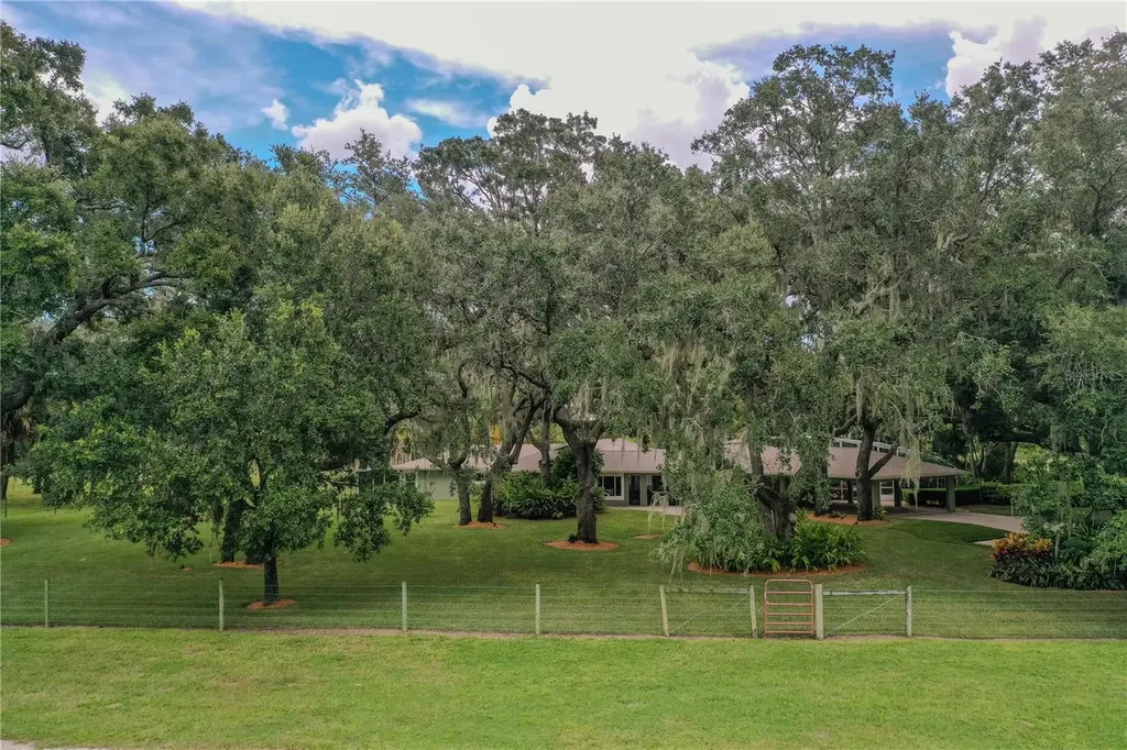 8010 Lake Lowery Road Haines City FL 33844