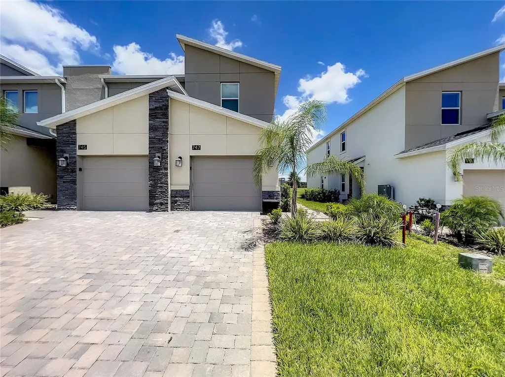 747 Ocean Course Avenue Davenport FL 33896