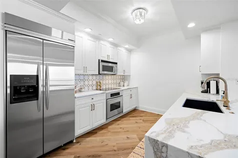 11 Baymont Street Clearwater Beach FL 33767