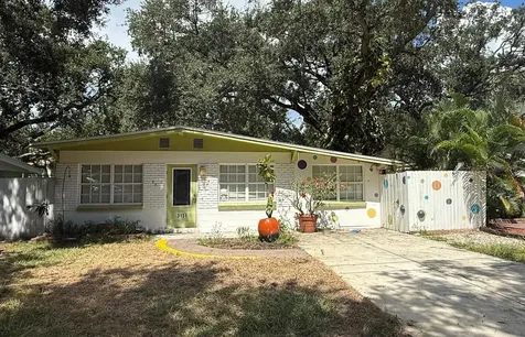 3131 W Villa Rosa Street Tampa FL 33611