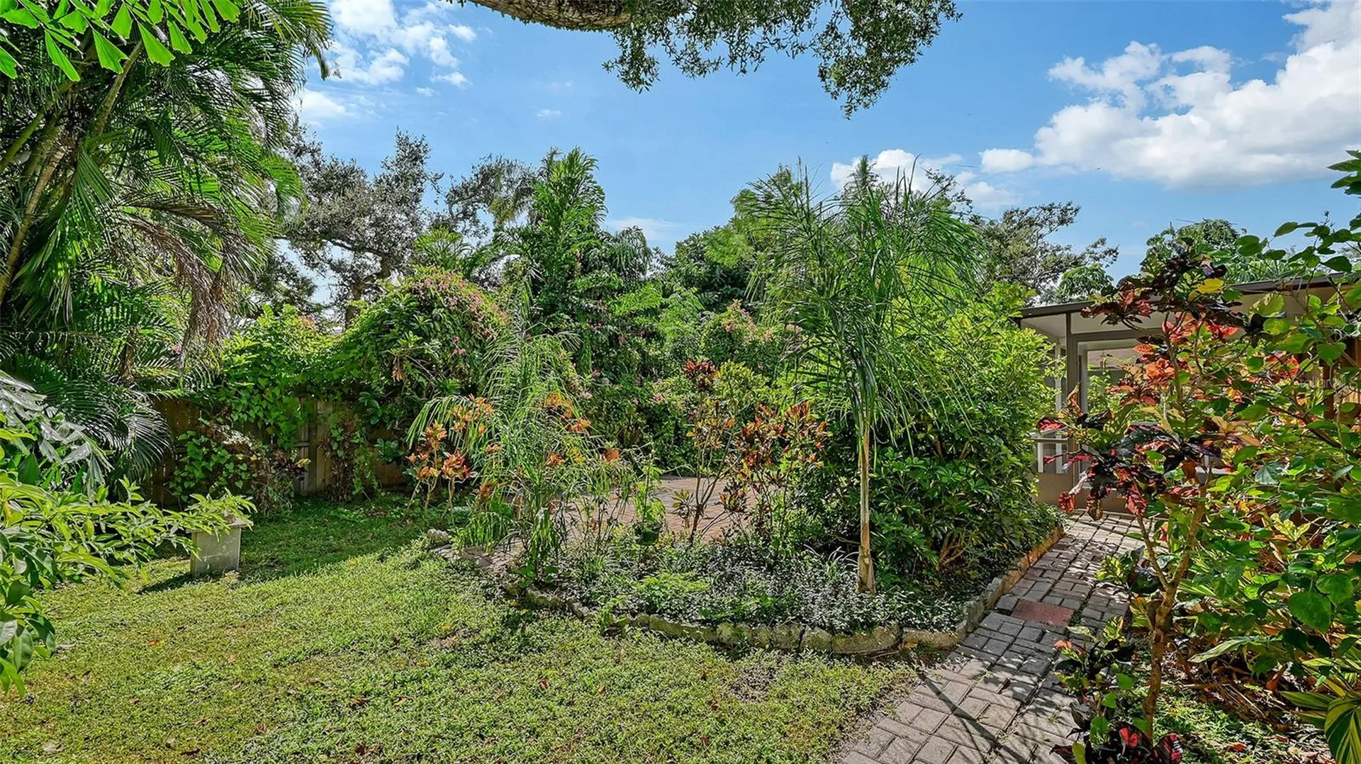4873 Huntleigh Drive Sarasota FL 34233