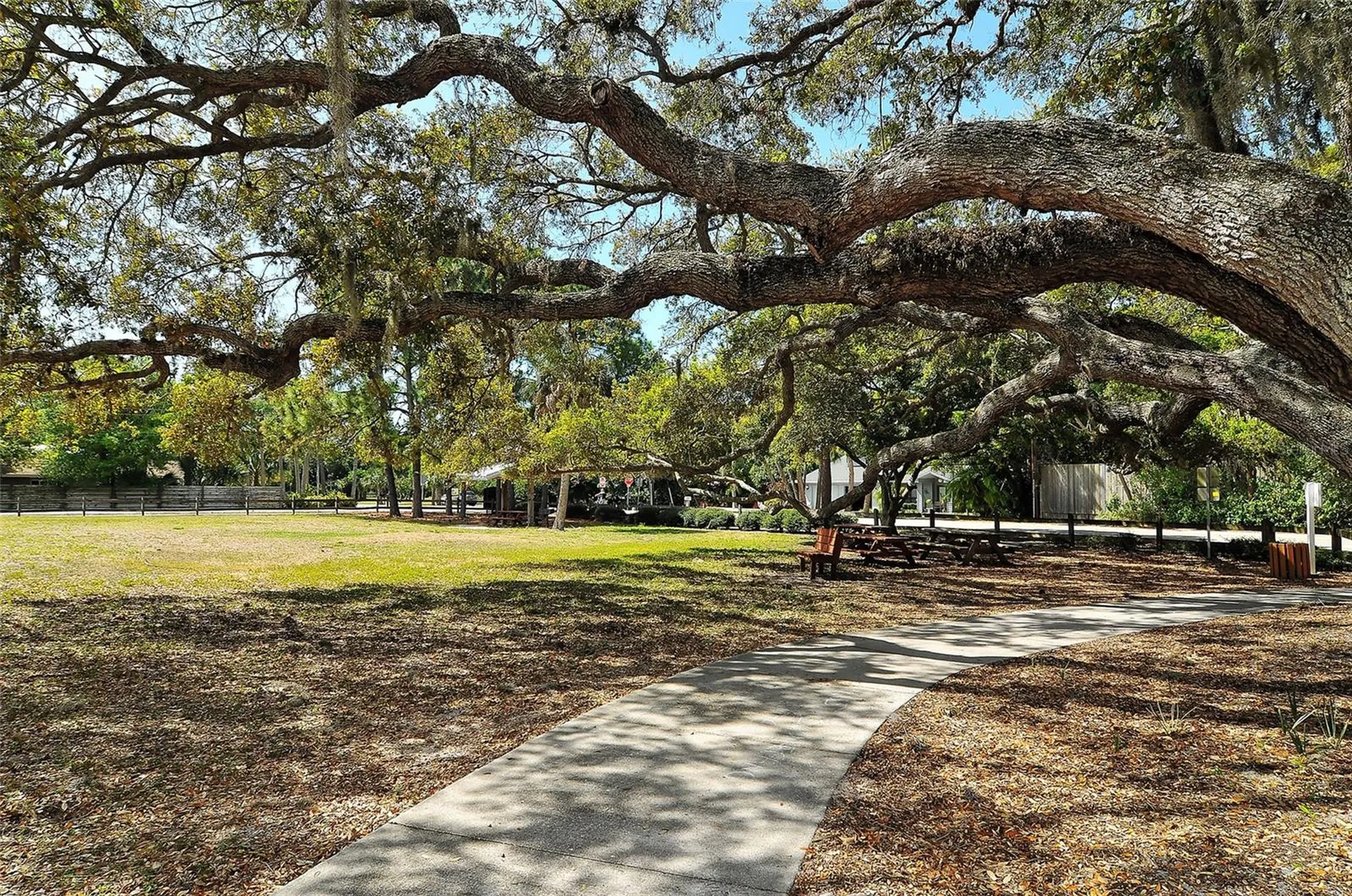 4873 Huntleigh Drive Sarasota FL 34233