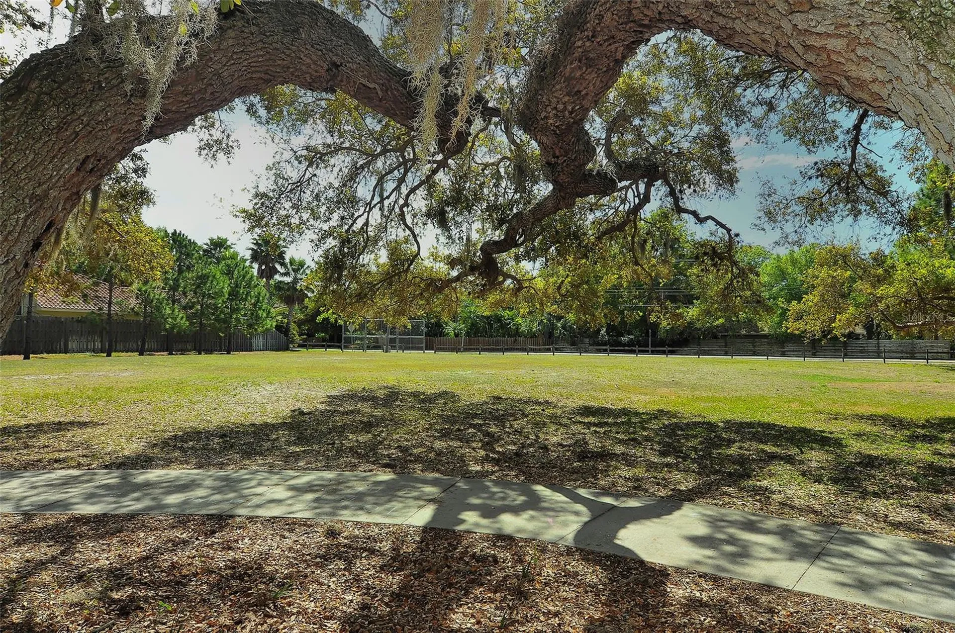 4873 Huntleigh Drive Sarasota FL 34233