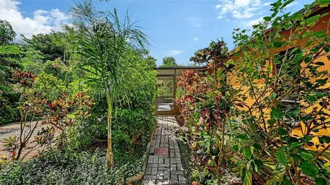 4873 Huntleigh Drive Sarasota FL 34233