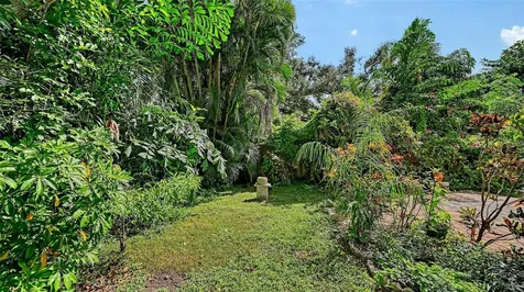 4873 Huntleigh Drive Sarasota FL 34233
