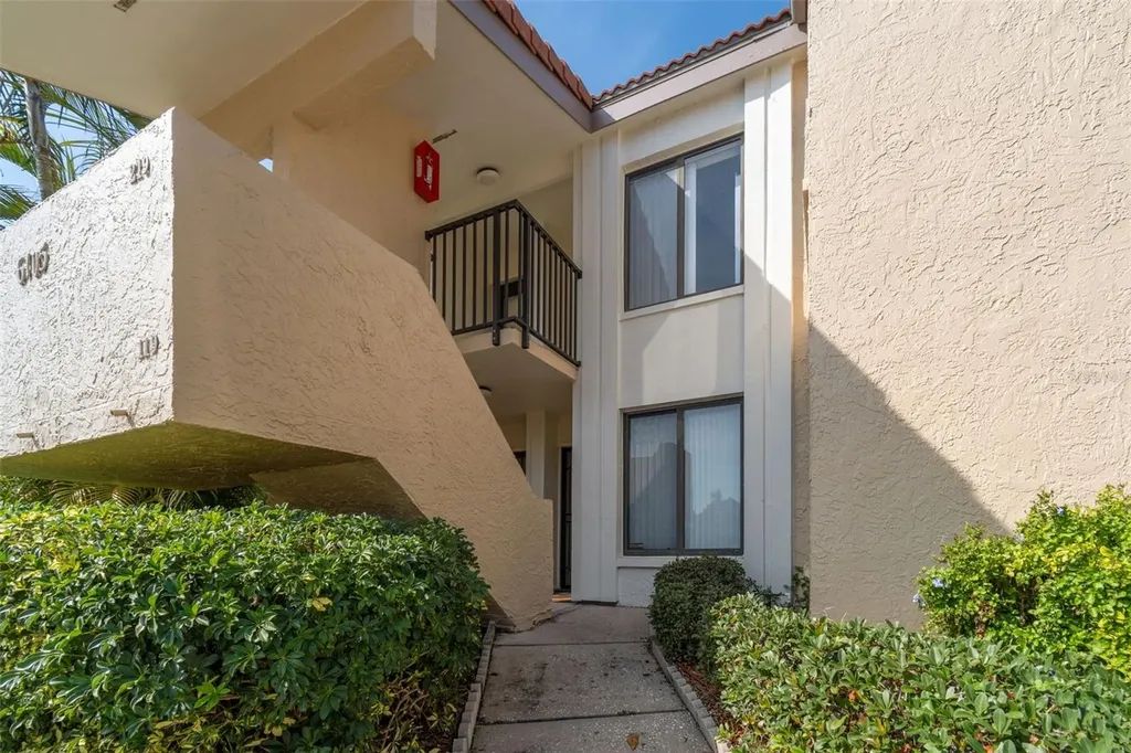 6105 Palma Del Mar Boulevard S St Petersburg FL 33715