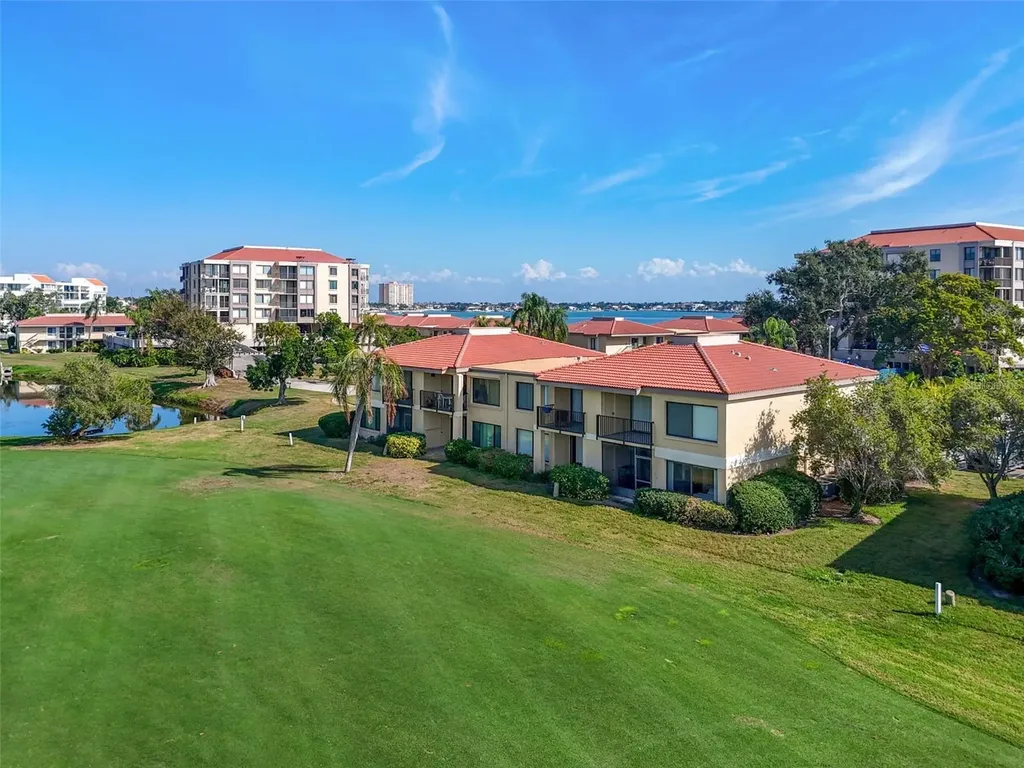 6105 Palma Del Mar Boulevard S St Petersburg FL 33715
