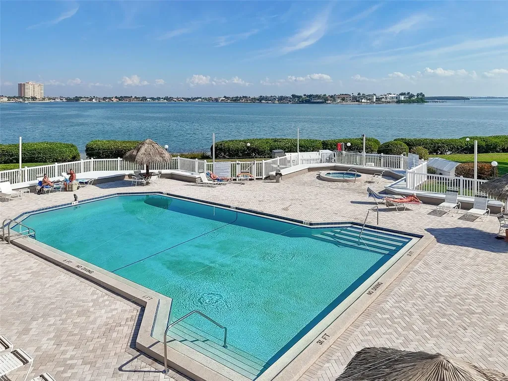 6105 Palma Del Mar Boulevard S St Petersburg FL 33715