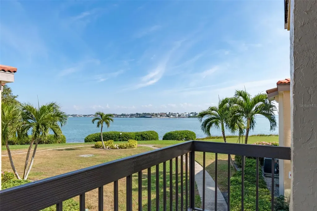6105 Palma Del Mar Boulevard S St Petersburg FL 33715