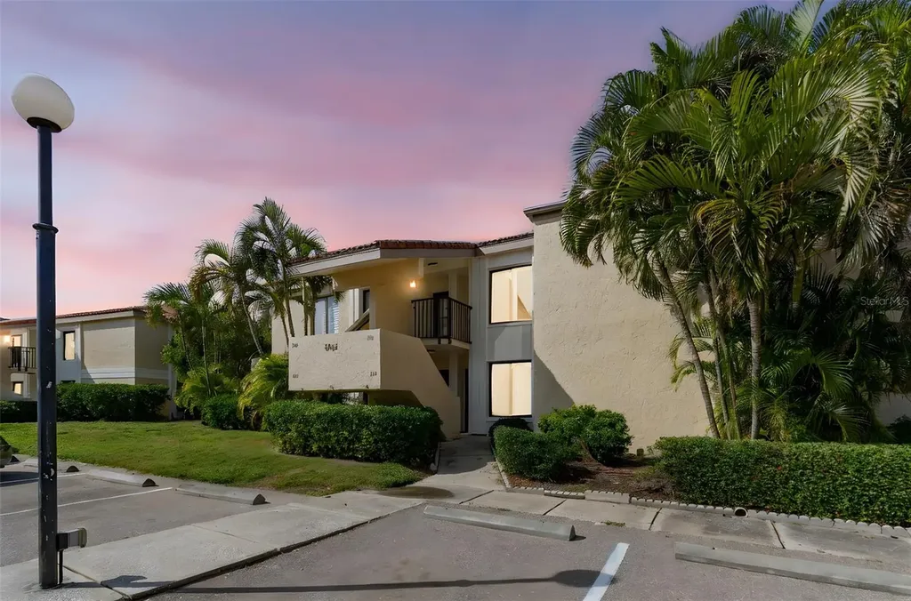 6105 Palma Del Mar Boulevard S St Petersburg FL 33715