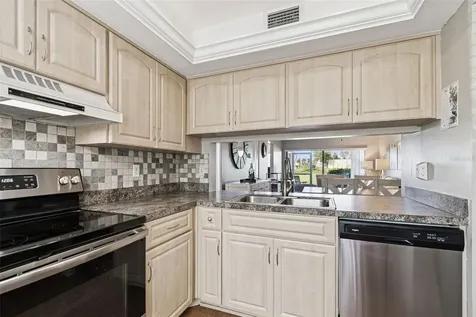 6105 Palma Del Mar Boulevard S St Petersburg FL 33715