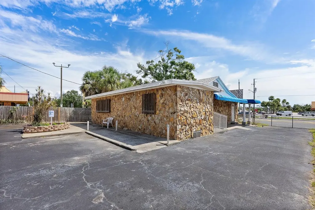 3425 22nd Avenue S St Petersburg FL 33711