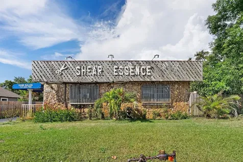 3425 22nd Avenue S St Petersburg FL 33711