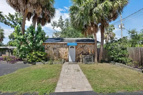 3425 22nd Avenue S St Petersburg FL 33711