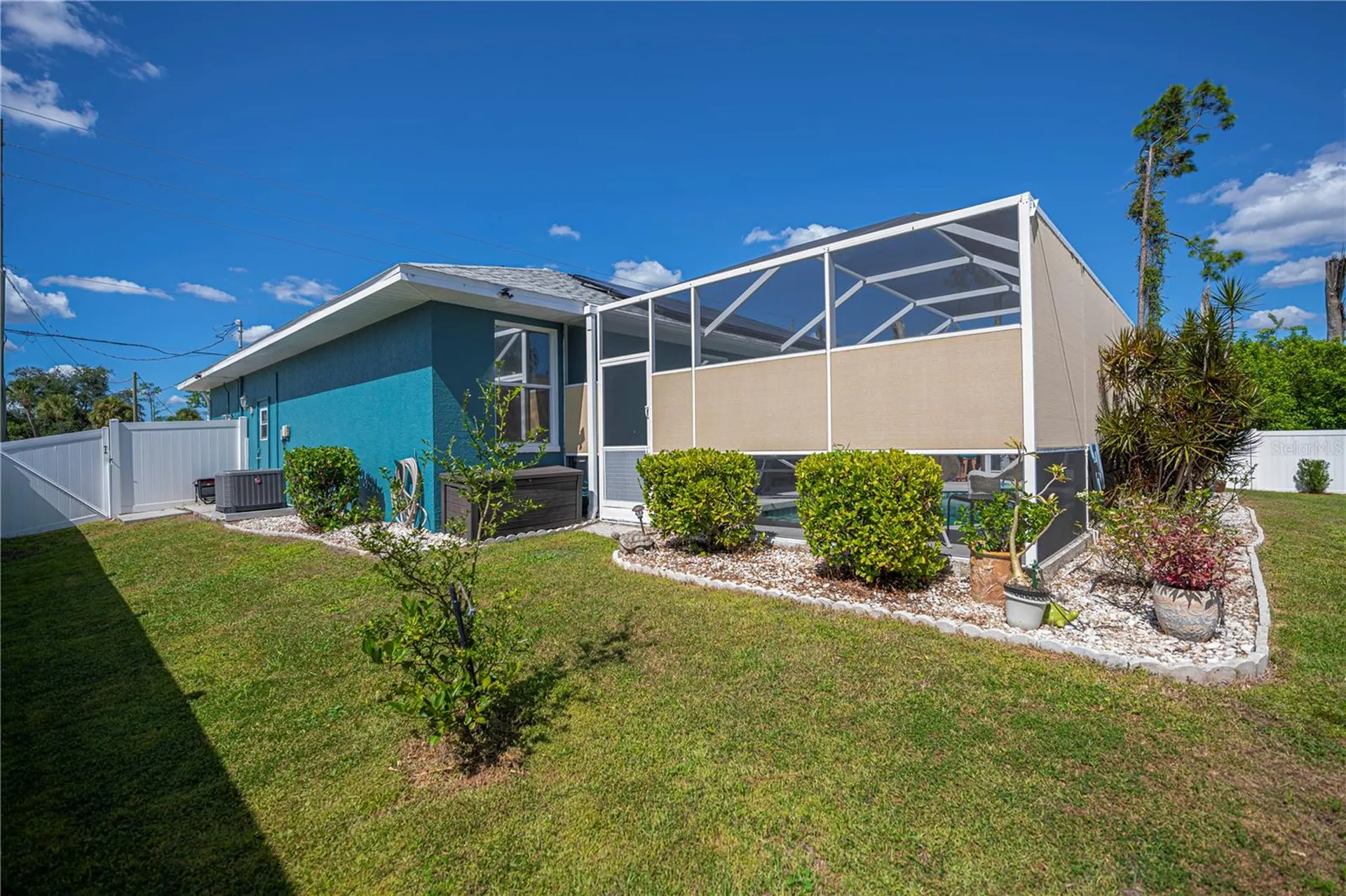 2142 S Chamberlain Boulevard North Port FL 34286