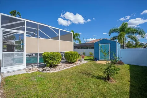 2142 S Chamberlain Boulevard North Port FL 34286