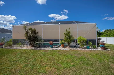 2142 S Chamberlain Boulevard North Port FL 34286