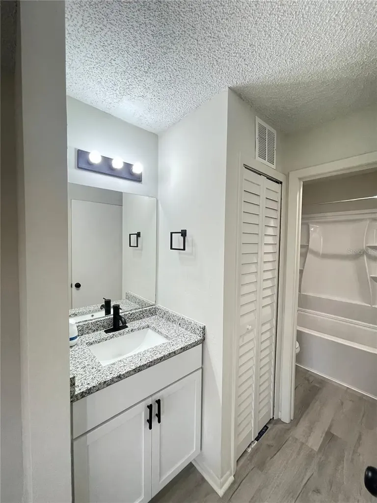 241 Afton Square Altamonte Springs FL 32714