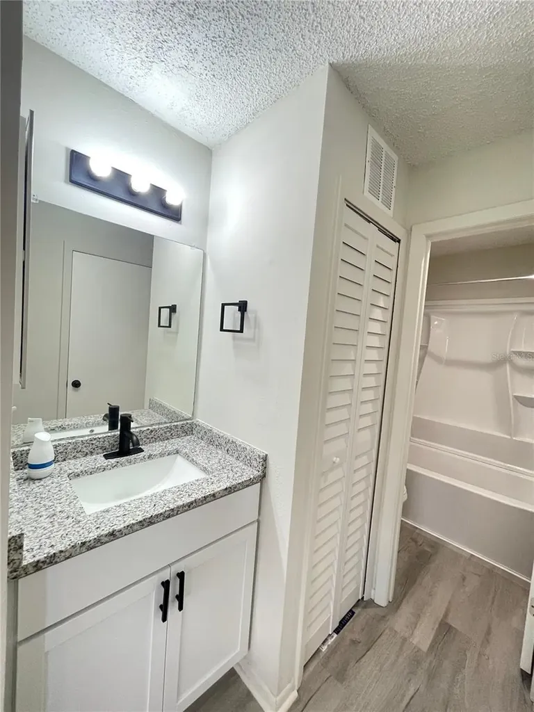 241 Afton Square Altamonte Springs FL 32714