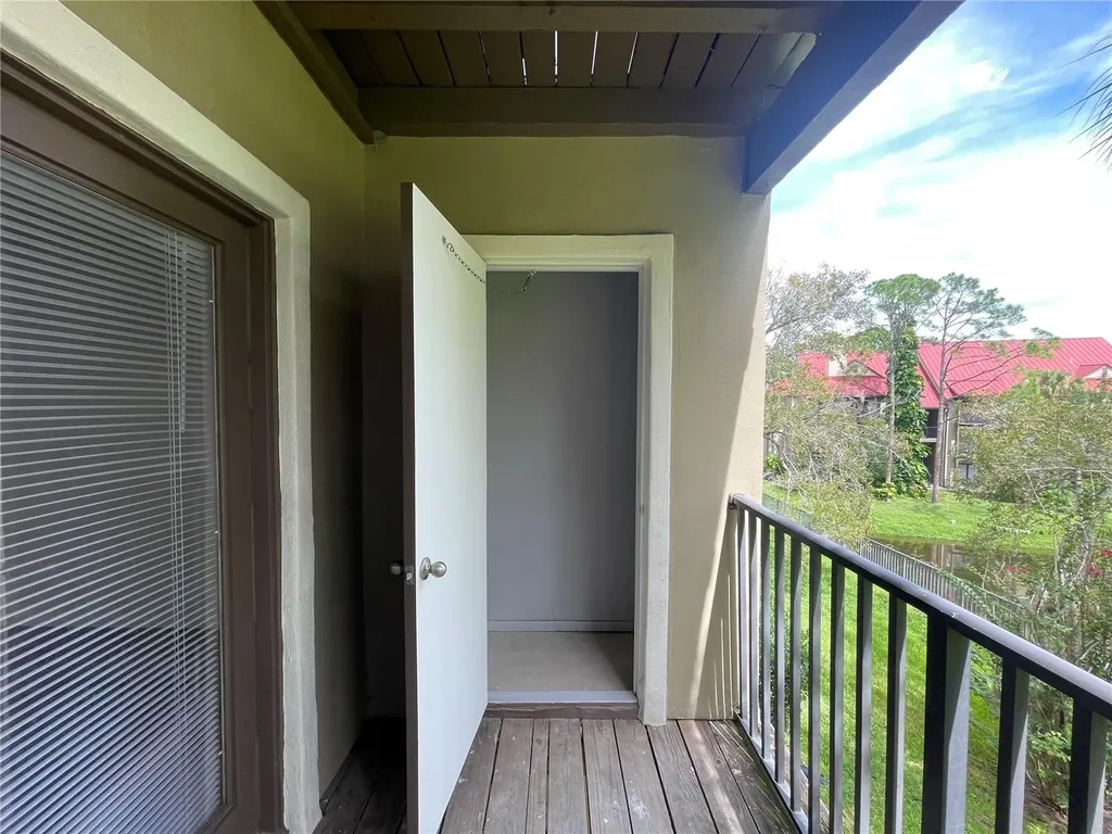 241 Afton Square Altamonte Springs FL 32714