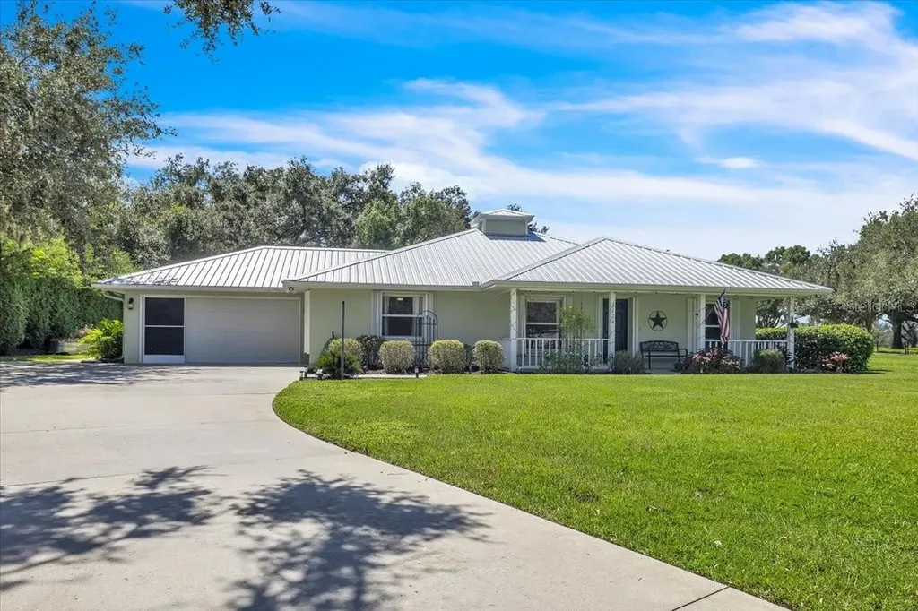 2124 NE Voss Oaks Circle Arcadia FL 34266