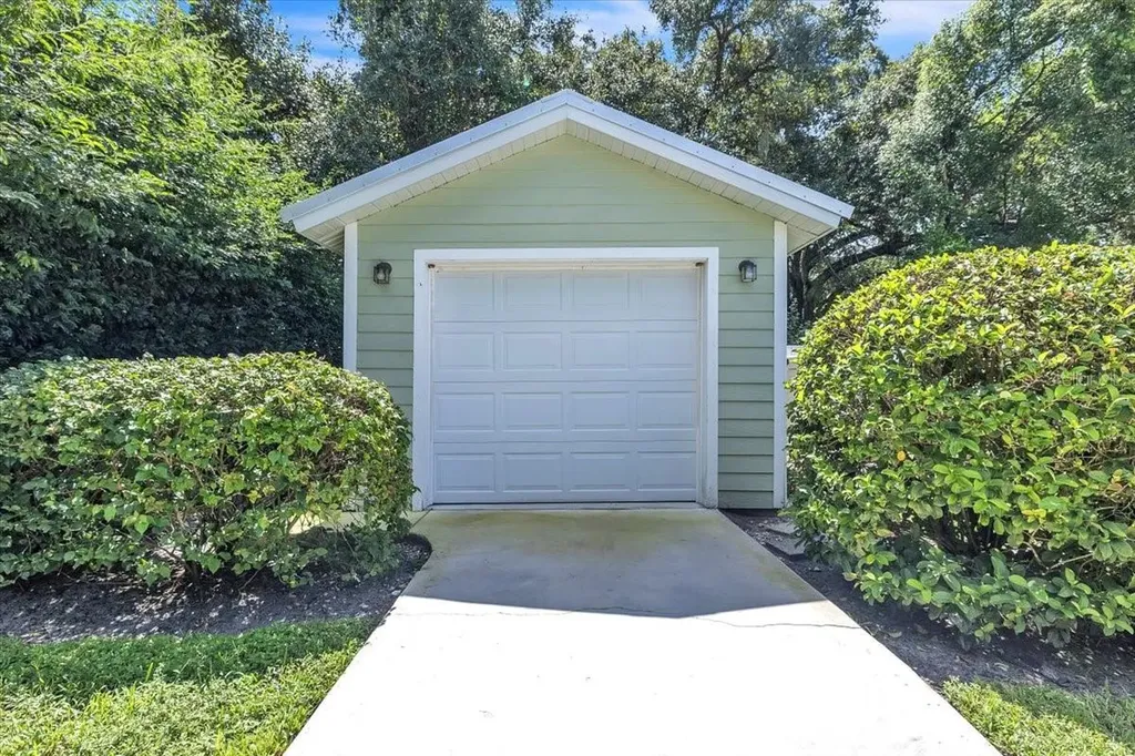 2124 NE Voss Oaks Circle Arcadia FL 34266