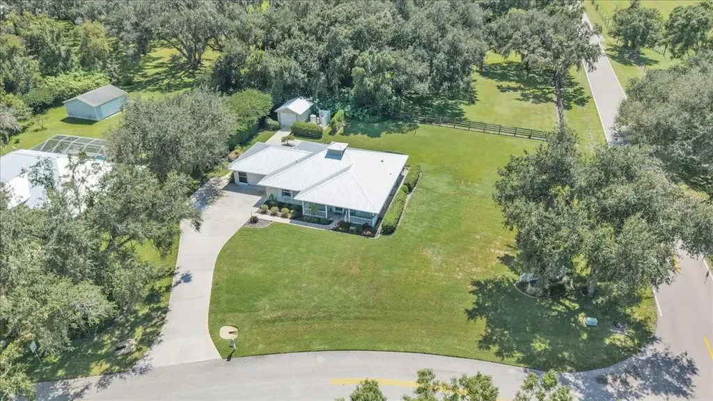2124 NE Voss Oaks Circle Arcadia FL 34266