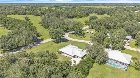 2124 NE Voss Oaks Circle Arcadia FL 34266