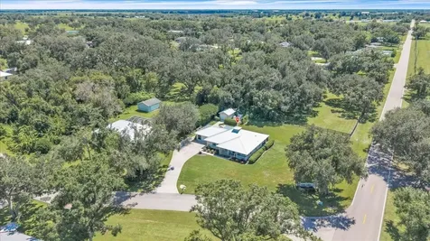 2124 NE Voss Oaks Circle Arcadia FL 34266