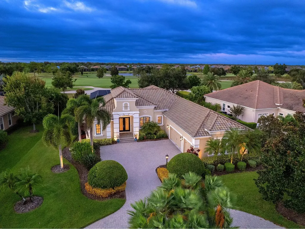 15207 Camargo Place Lakewood Ranch FL 34202