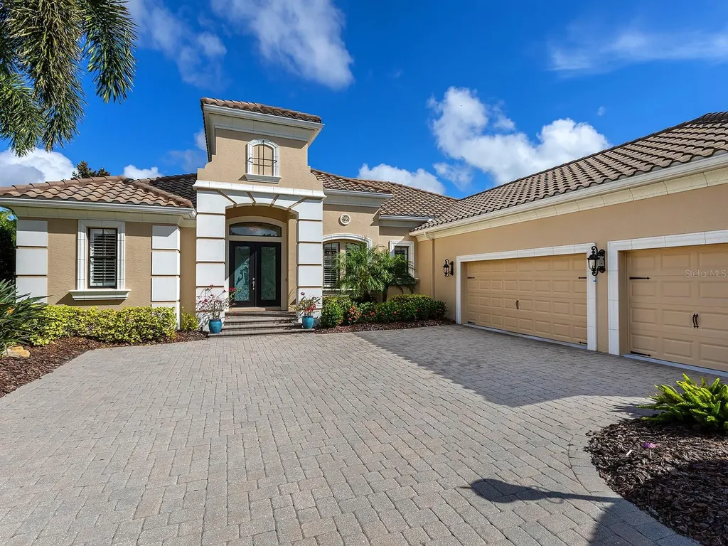 15207 Camargo Place Lakewood Ranch FL 34202