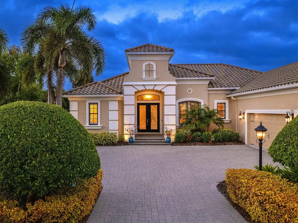 15207 Camargo Place Lakewood Ranch FL 34202
