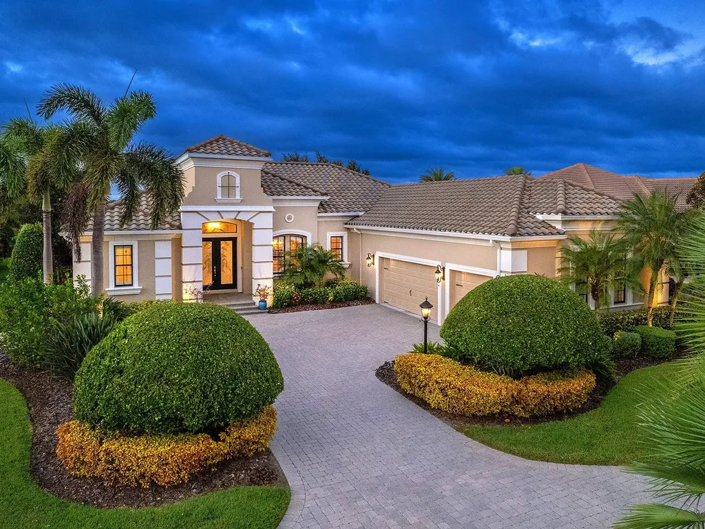 15207 Camargo Place Lakewood Ranch FL 34202