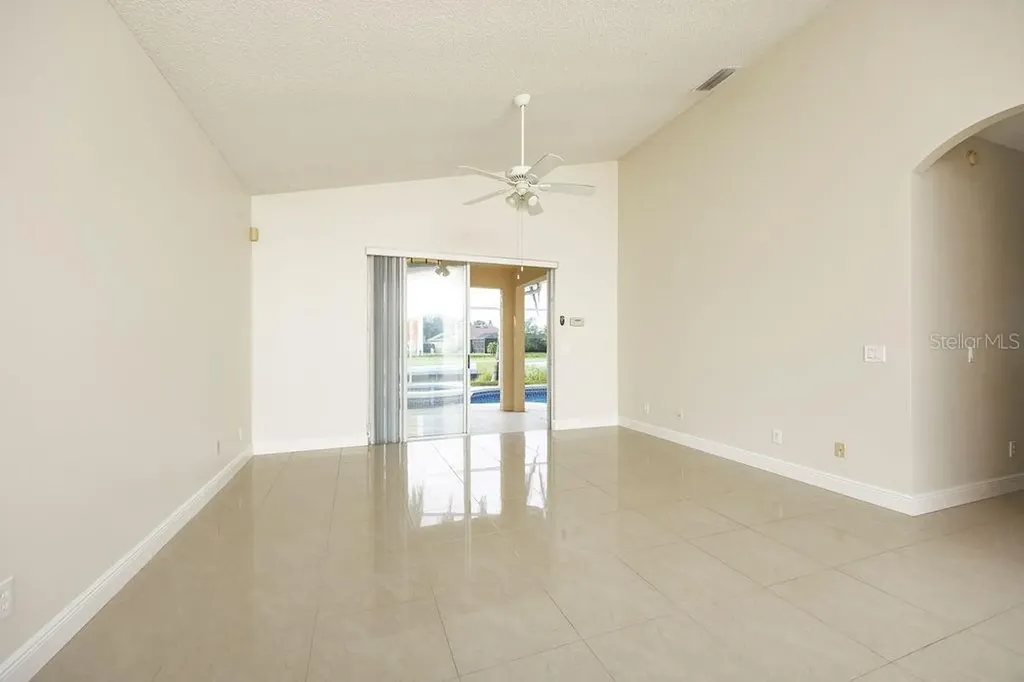 13230 Luxbury Loop Orlando FL 32837