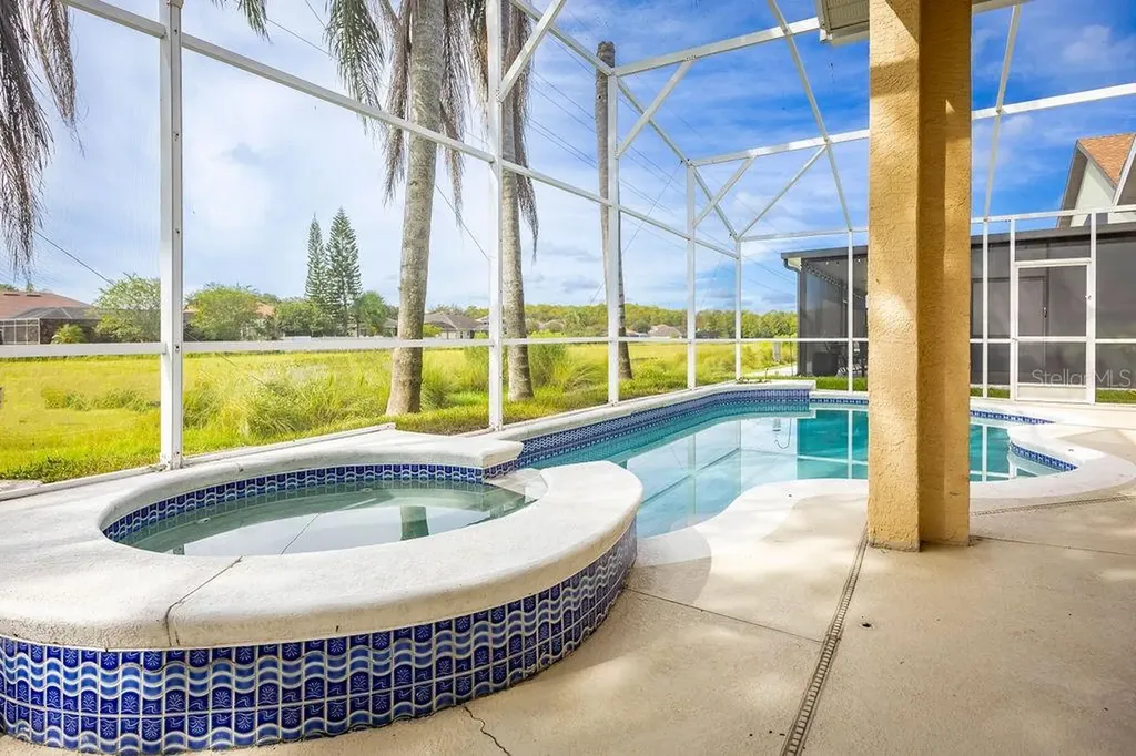 13230 Luxbury Loop Orlando FL 32837